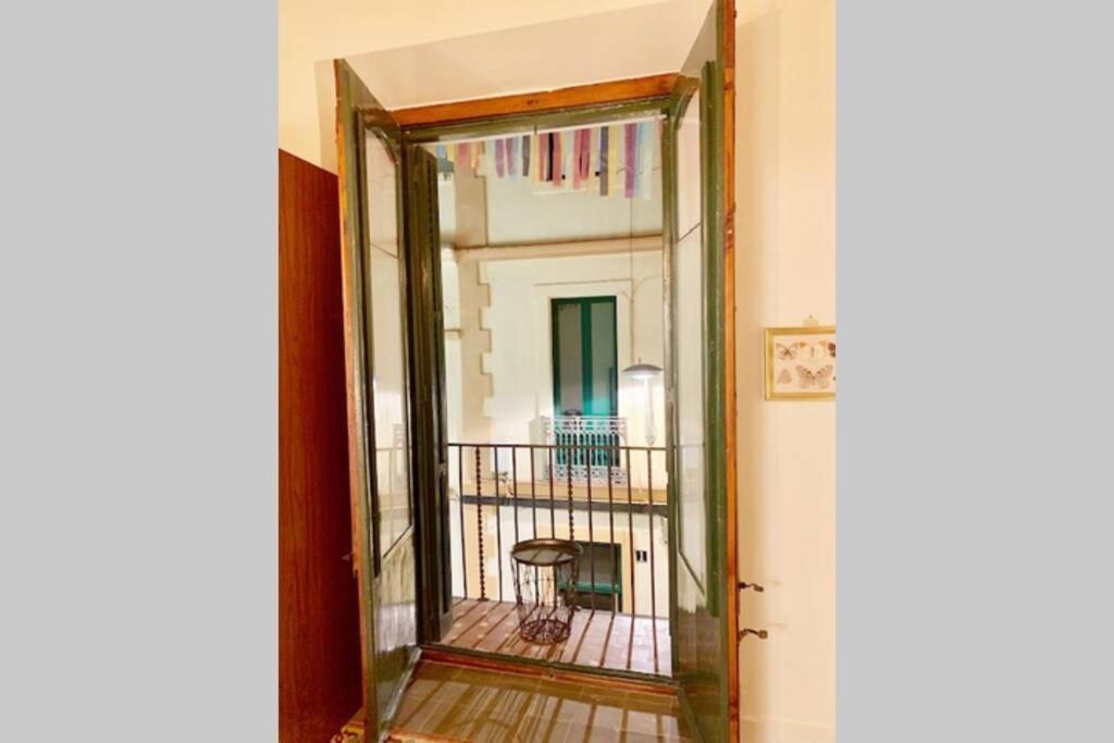 シッチェスCozy Studio With Balcony In The Best Placeアパートメント エクステリア 写真